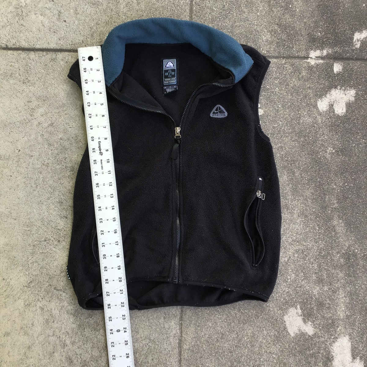 Nike ACG Vest Womens Medium Black Fleece Thermal Layer 2 Full Zip