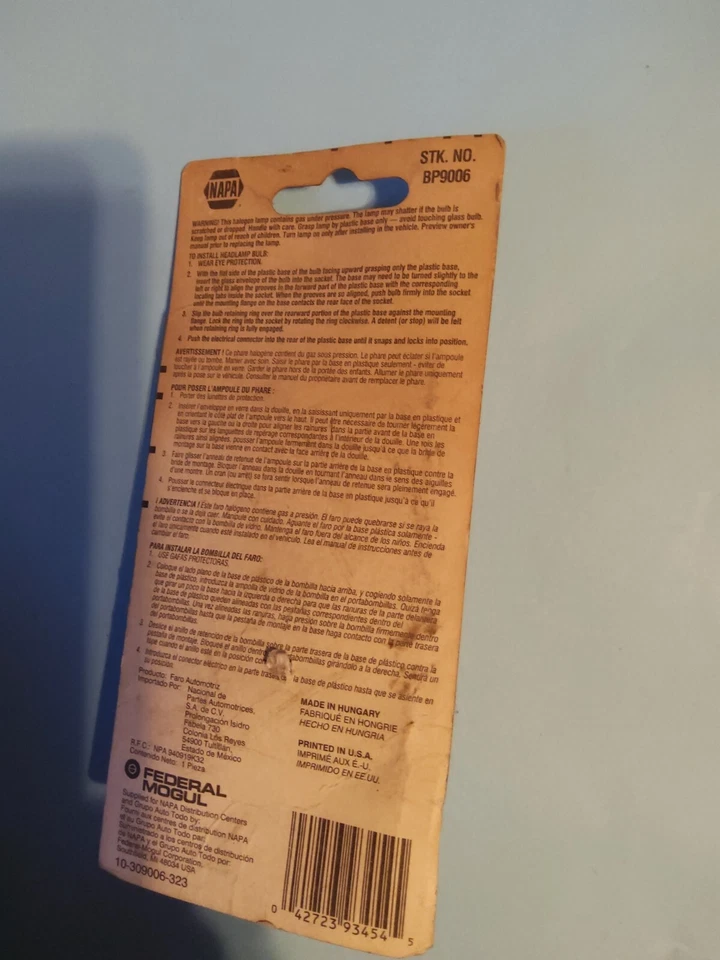 Bombilla de faro NAPA OE Quality BP9006 (paquete de 1) Foto 2 de 2