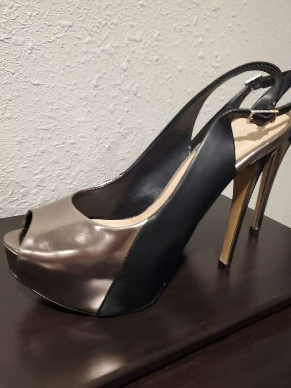 BCBGeneration platform high heels Gold/Black sz 6… - image 5