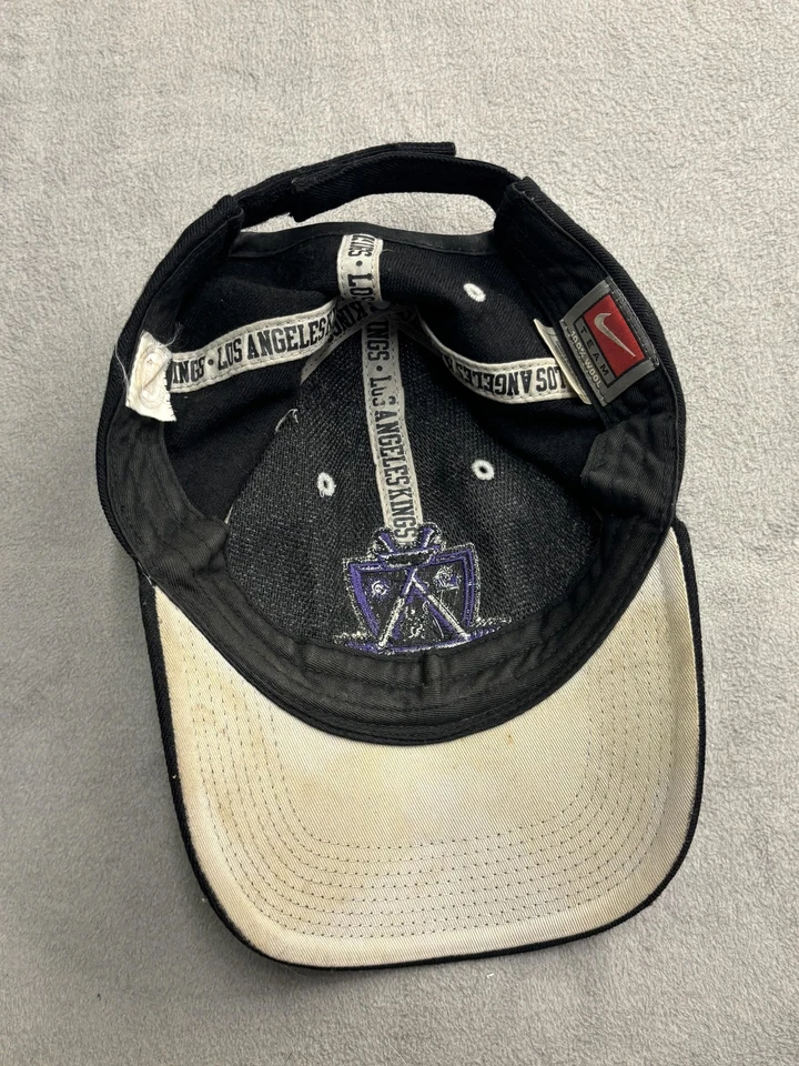 Vintage Los Angeles Kings Hat Cap Strap Back Black NHL Hockey Nike Mens 90s - Image 4 of 4