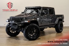 2025 Jeep Gladiator NightHawk 4X4 LIFTED,BUMPERS,LED'S,HTD LTH,20S