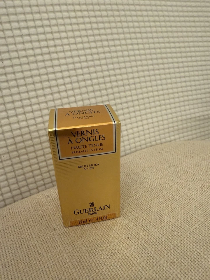 Esmalte de uñas Guerlain de larga duración de alto brillo Brun Moka N 125 - 12 ml Foto 4 de 4