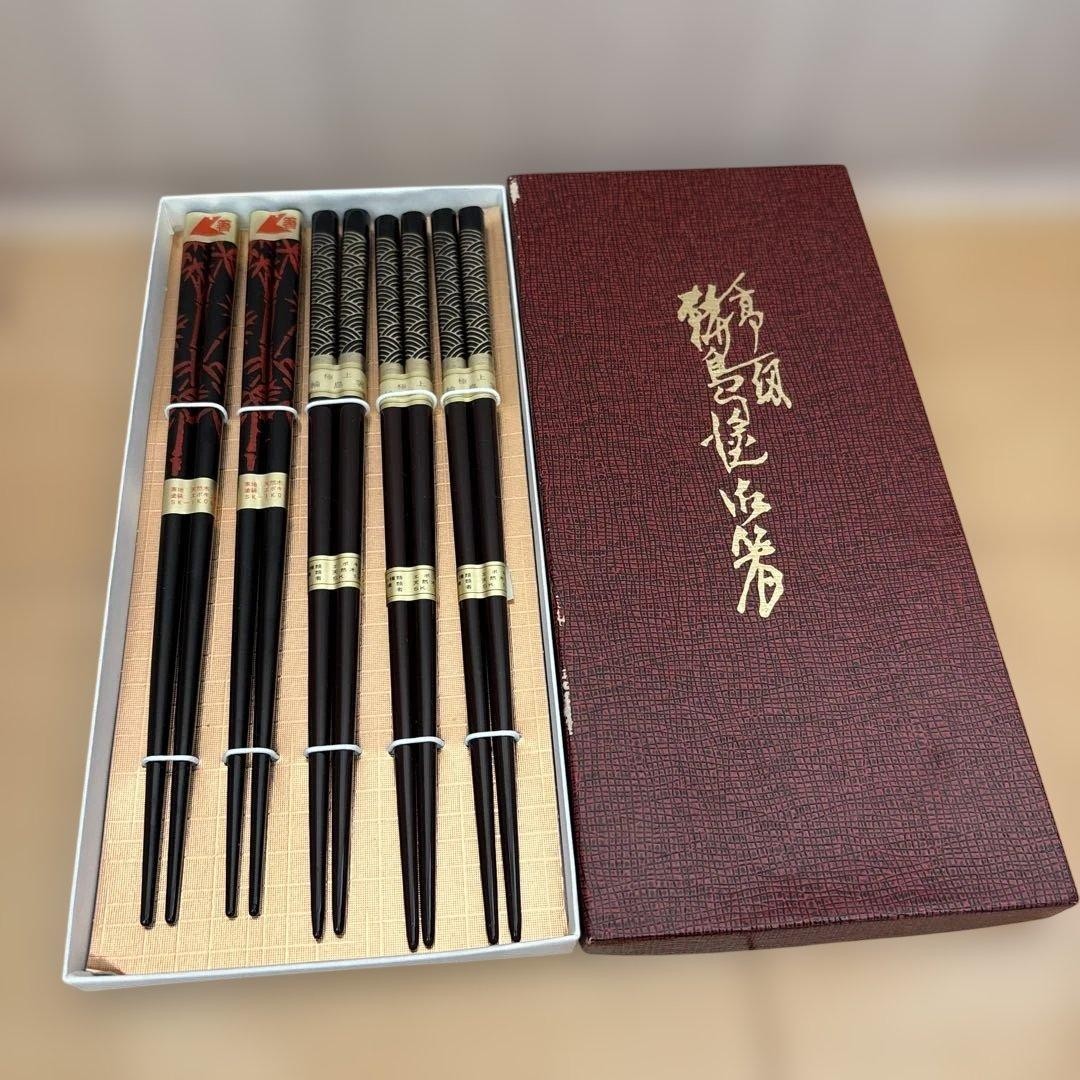 Wajima Lacquer Chopsticks Set of 5 2 Designs with Box