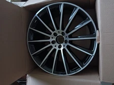 NEW Genuine MERCEDES GLC W253 AMG 20 X 9.5 REAR Alloy WHEEL A2534012700 Diamond 