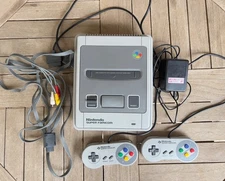 Nintendo Super Famicom Console & 2 controllers Working AC Adapter AV Cables