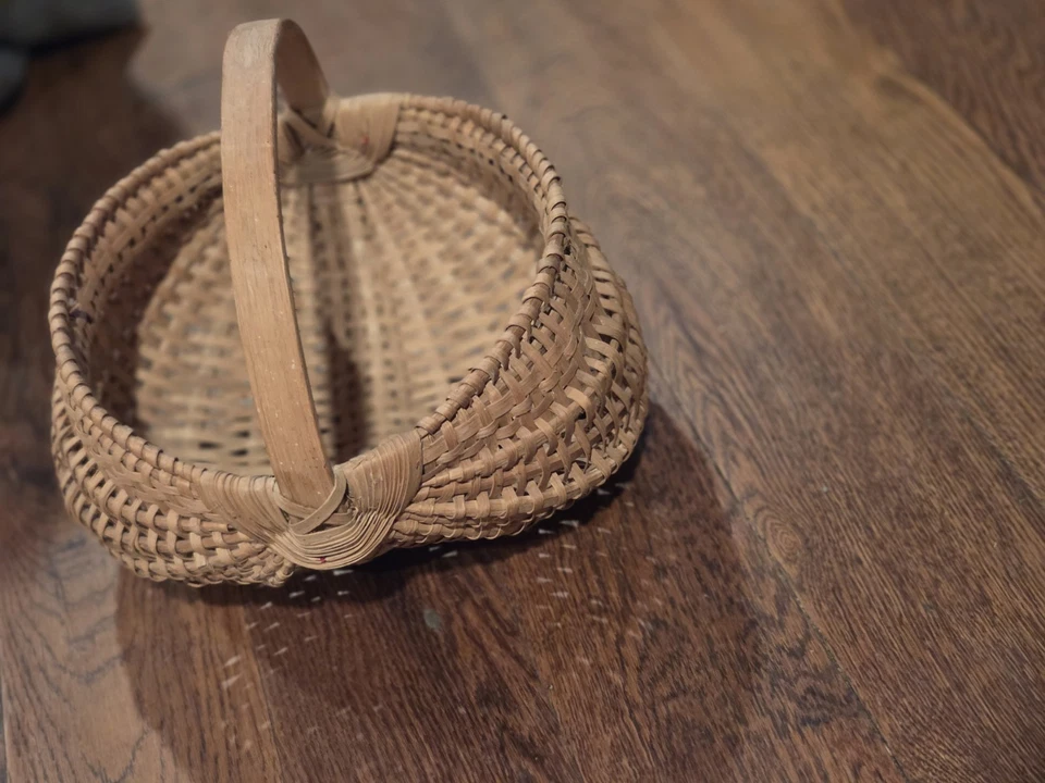 Primitive Appalachian 11" x 10" Egg or Buttocks Basket - Image 2 of 4