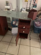 Estación de trabajo de mesa de salón de uñas