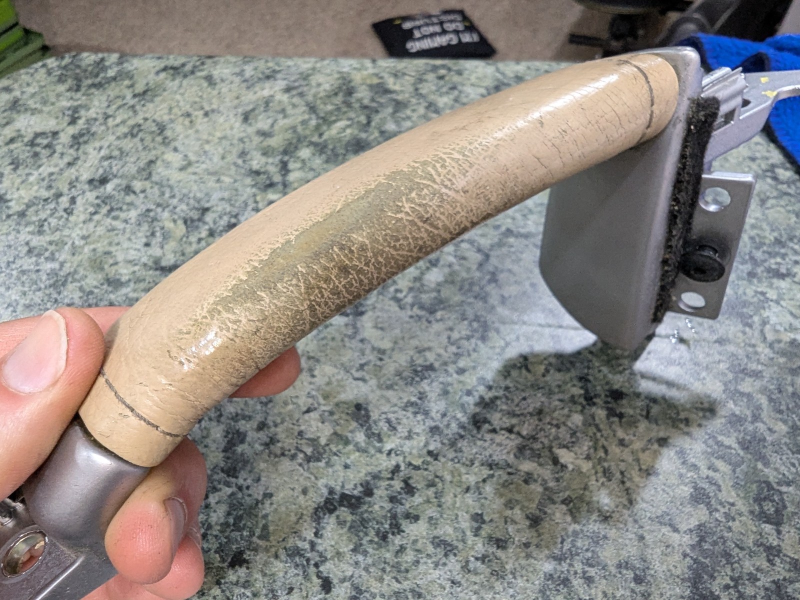 Maserati GranTurismo 2008-2019 Left Door release handle Beige