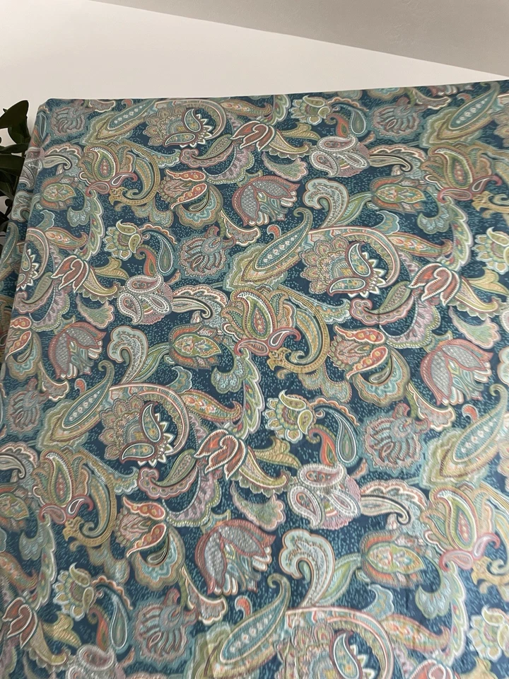 Pottery Barn Reversible Ana Ocean Blue Paisley King Size Duvet Cover/2 Euro Sham - Image 4 of 4