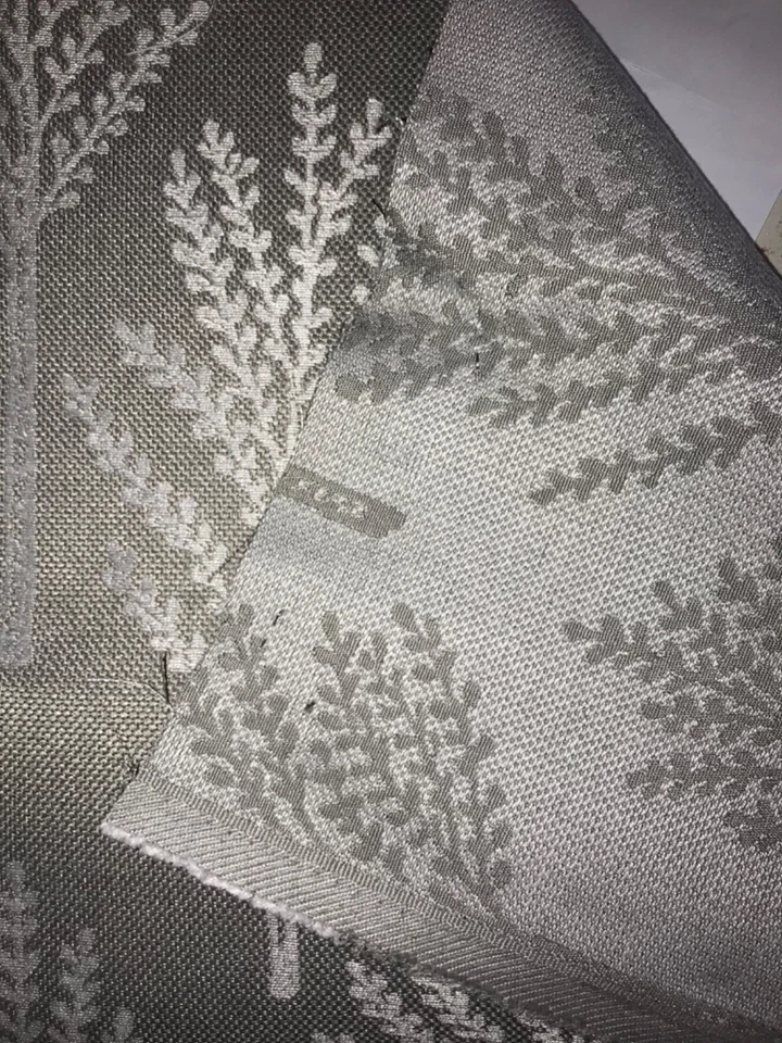 2.50x1.40m wof grey/beige damask upholstery fabric with trees theme - Image 4 of 4