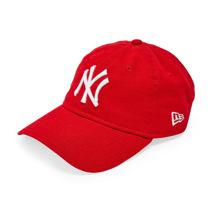 MoMA NY Yankees Adjustable Baseball Cap Scarlet One Size
