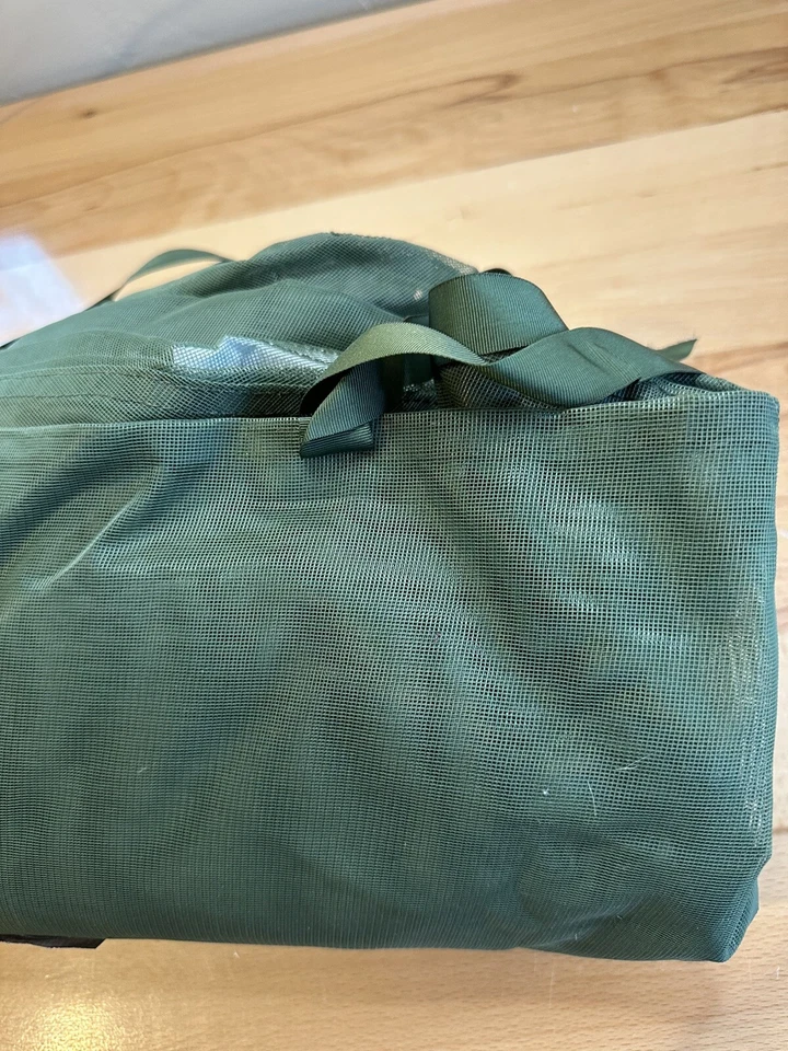 NUEVA MOSQUITERA MILITAR BARRA MOSQUITERA CUBIERTA CUNA TIENDA VERDE EMISIÓN EJÉRCITO EE. UU. Foto 3 de 4