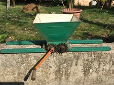 PIGIATRICE PER  UVA VINTAGE MANUALE IN FERRO