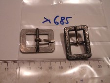 Schnallen für Dolch und Säbel Gehänge Zink silbern 1 Paar neu (x685)