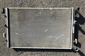 VW Polo IV 9N 1.4 TDI  55 kW Kühler 6Q0121253R