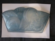 joli verre bleuté pour applique art deco signé degué