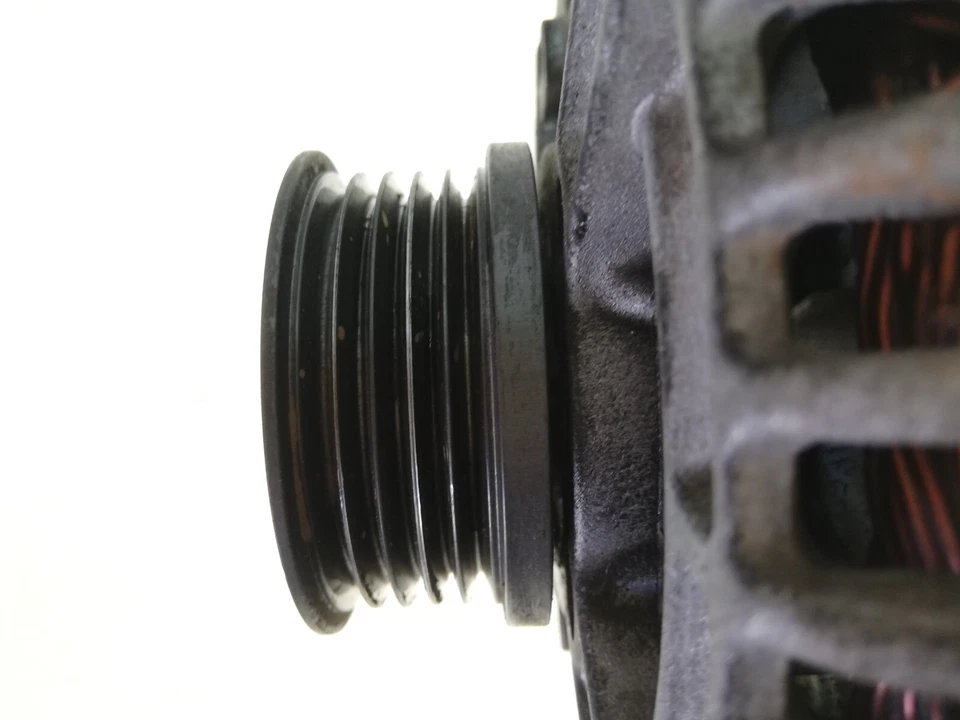 Alternateur Zafira A/Corsa C/Vectra C/Signum CC/Speedster 100A Bosch LRB00515 - Photo 3/4