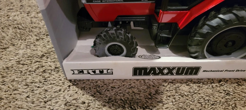 Case International 5130 Maxxum Tractor w Mechanical Front Drive 1/16 Scale Ertl - Image 2 of 4