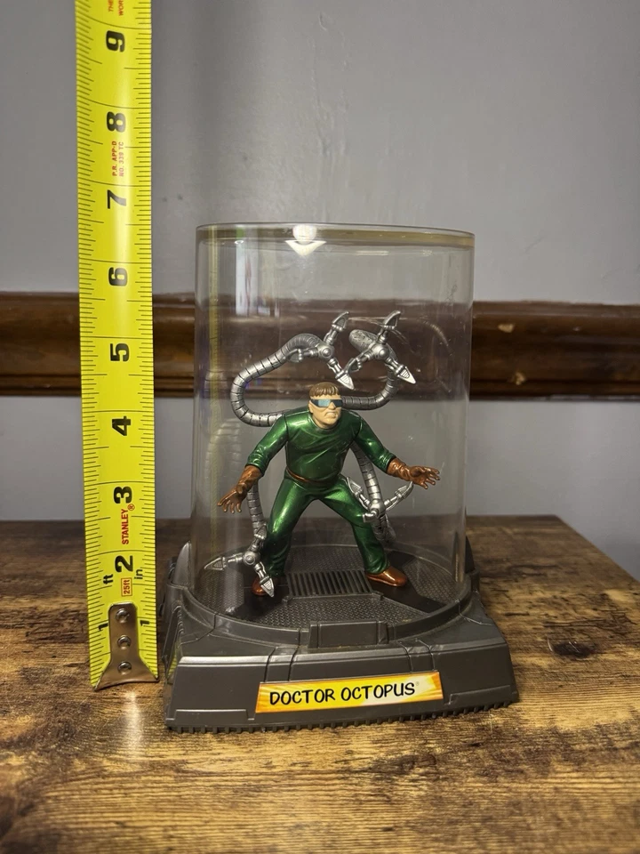 漫威英雄钛系列压铸“章鱼医生”可动人偶蜘蛛侠 — 第 2/4 张图片