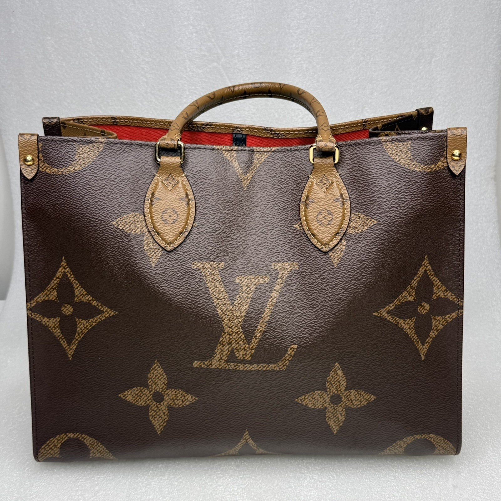 Louis Vuitton OnTheGo MM Monogram Giant Reverse Tote – Excellent Condition