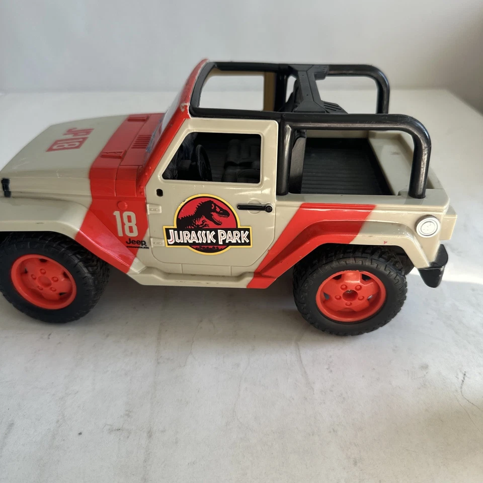 Jeep Wrangler 2021 Jada Jurassic Park R/C ¡Funciona muy bien!!! Foto 4 de 4