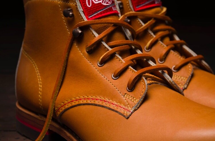 WOLVERINE 1000 MILE X RAWLINGS LIMITED EDITION CARAMEL LEATHER
