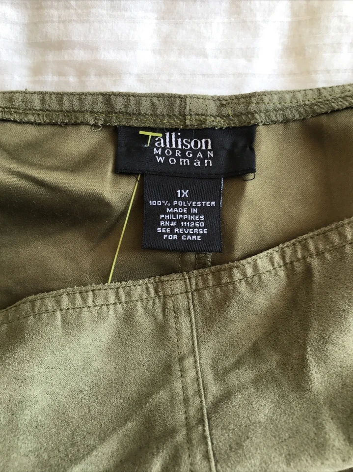 ALLISON MORGAN woman green soft faux SUEDE long skirt Zip, Slit Plus Sz 1X - Image 2 of 4