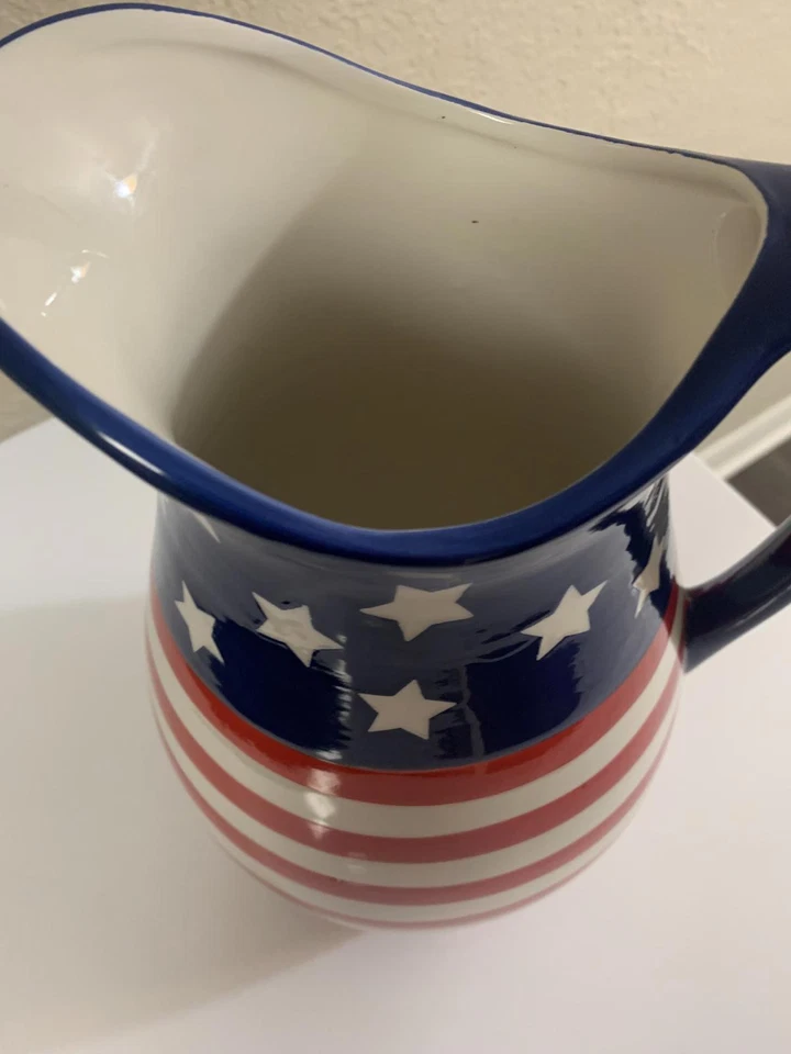 Jarra Patriótica, Vajilla Americana, 11" H, Jarra Roja Blanca y Azul Foto 3 de 4