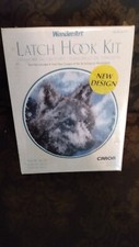 Wonderart Latch Hook Kit Snow Wolf 18" Round Caron 4117 - New Kit