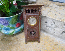 Pendule HORLOGE ancienne  en Bois sculpté de Bretagne Cadran marque BADUE