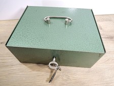 Alte DDR Metall Geldkassette Tresor für Papiere Hammerschlag grün 2x Schlüssel
