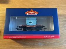 bachmann OO gauge 37-977 CONFLAT WITH AF CONTAINER BR LIGHT BLUE