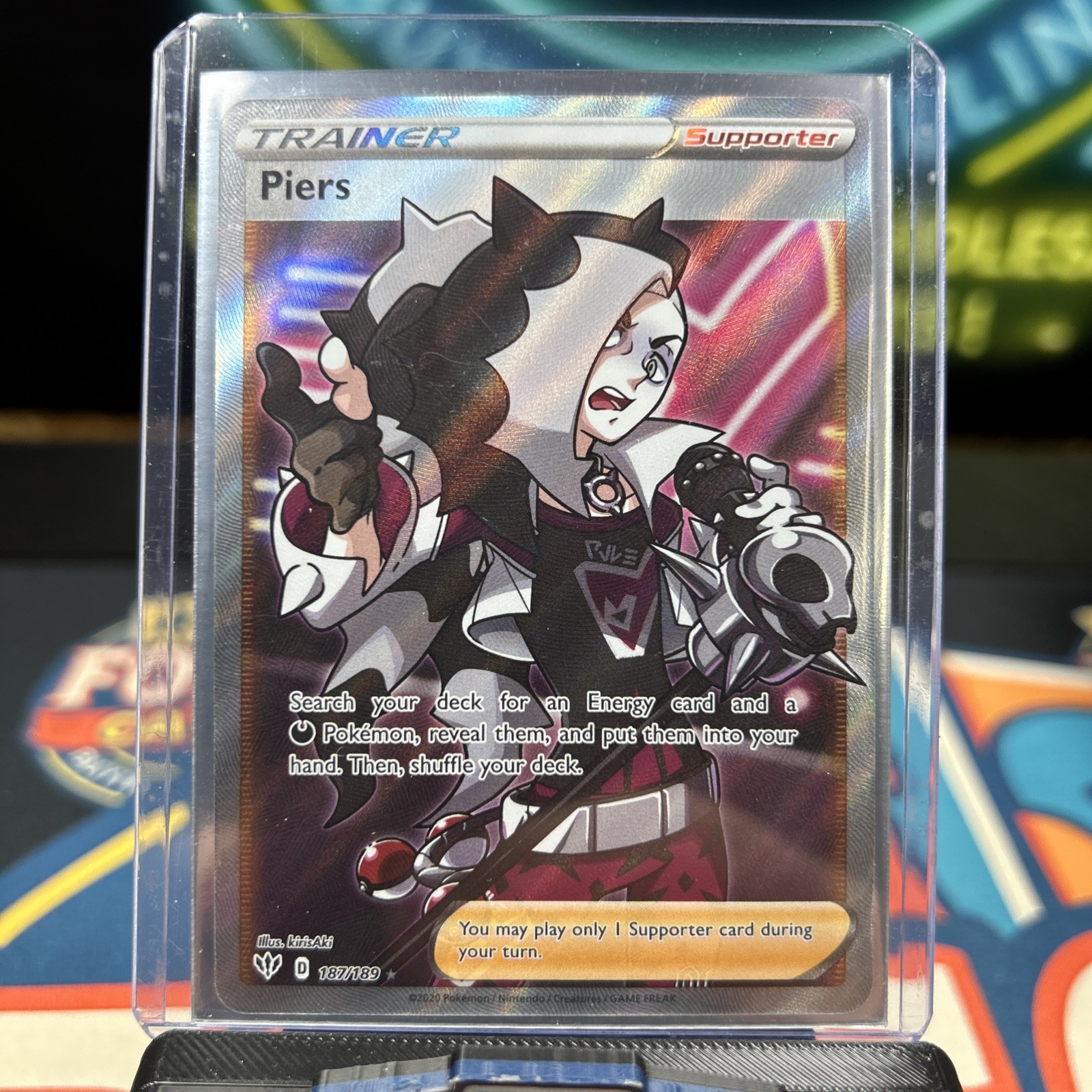 Piers (Full Art) Ultra Rare SWSH03: Darkness Ablaze 187/189 NM