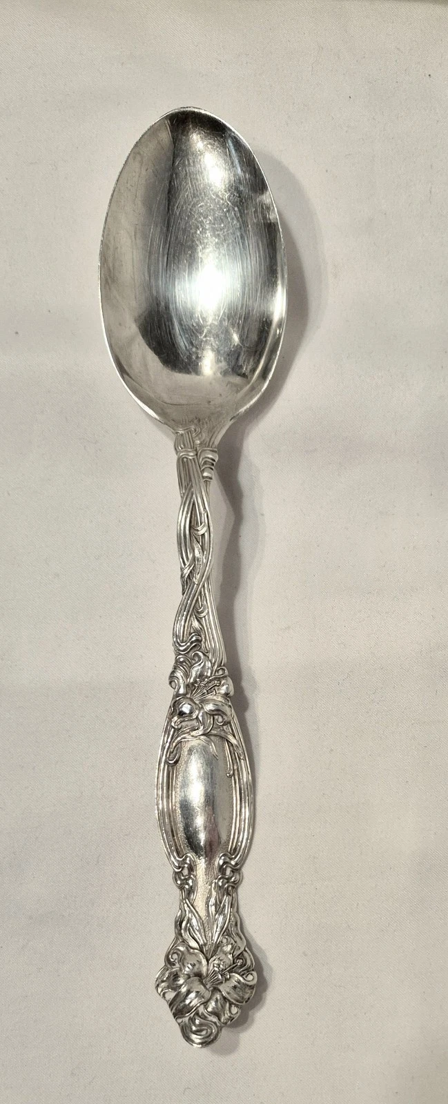 International Silver Frontenac Sterling Serving Spoon approx 8-1/2" No Monogram