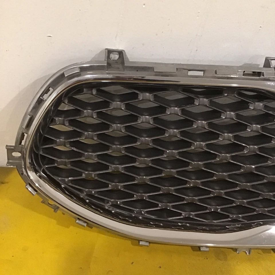 Kia K900 2015 2016 2017 parrilla delantera con cámara cromada 86350-3T400 OEM Foto 2 de 4