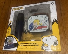 BRAND NEW PEANUTS SNOOPY WIRELESS SPEAKER  PORTABLE KARAOKE MICROPHONE SET   