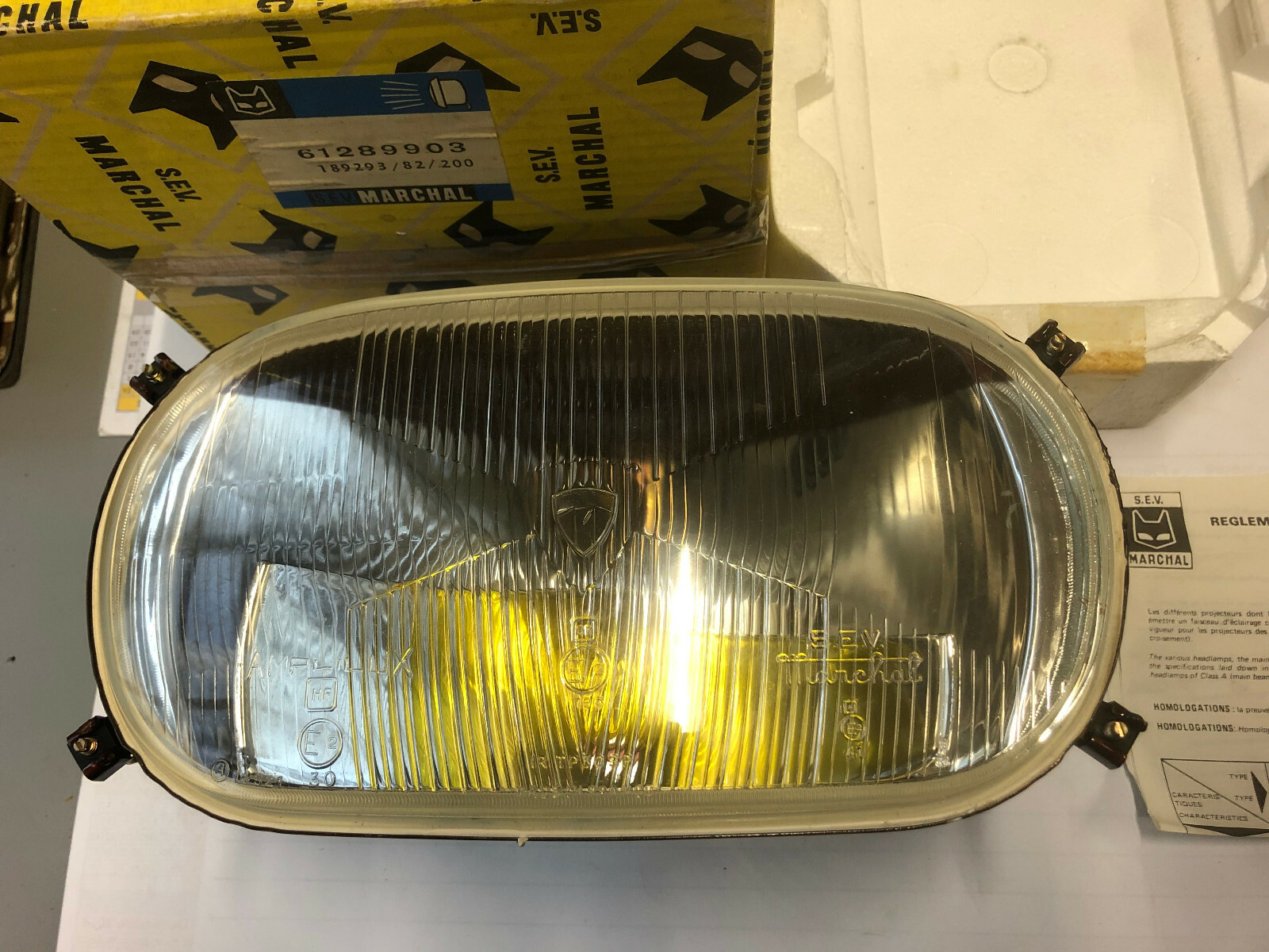 Phare Marchal Amplilux H1 CE optique de rechange 195mm Berliet Saviem RVI 61289903