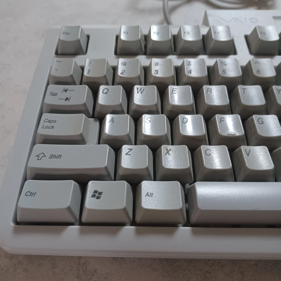 Vtg SONY Clicky Keyboard PS2 Connector Tested USED Light Gray - Image 2 of 4