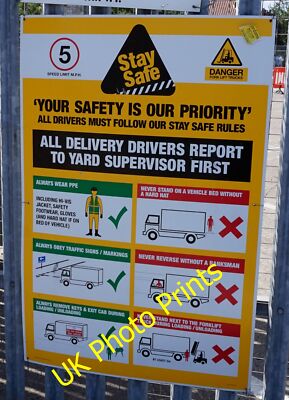 Photo 6x4 Safety notice at Travis Perkins, Hull Kingston upon Hull  c2015
