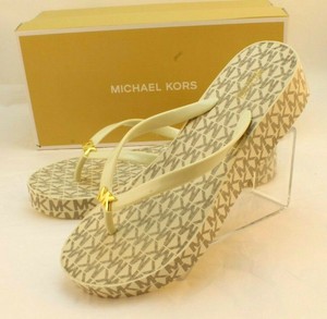 mk bedford flip flop