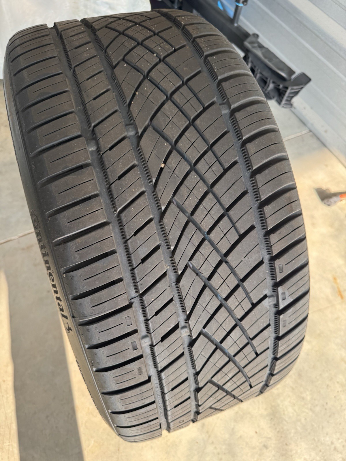 22" FORGIATO TRIMESTRE CHROME MERCEDES S550 S63 S580 w/ New Continental Tires