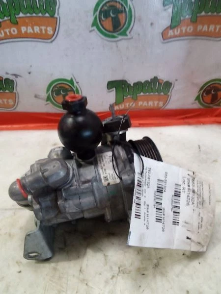 Bomba de dirección asistida con dirección activa a través de 12/03 para 04 BMW 525i 3692784 Foto 2 de 4