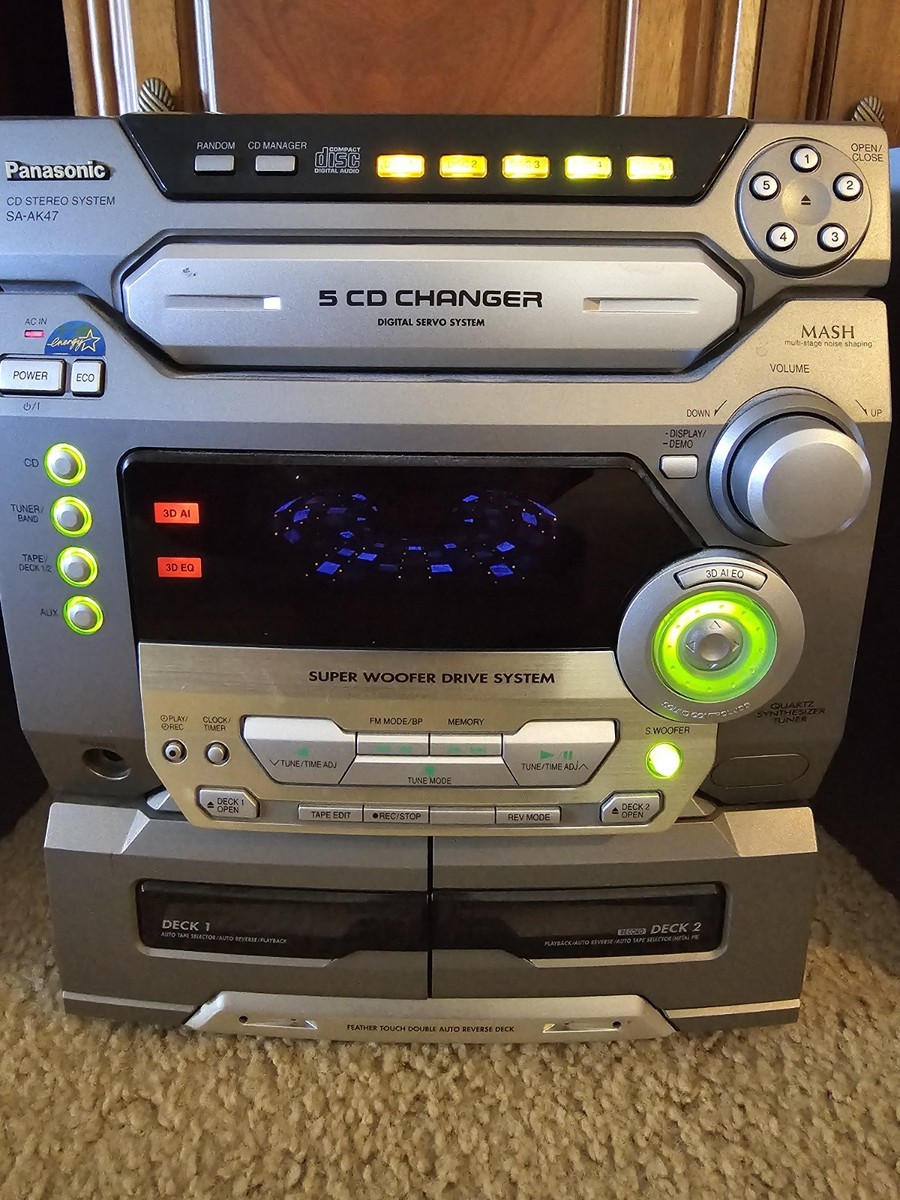 PANASONIC SA-AK47 5-CD Disc Changer / Dual Cassette / Radio Tuner