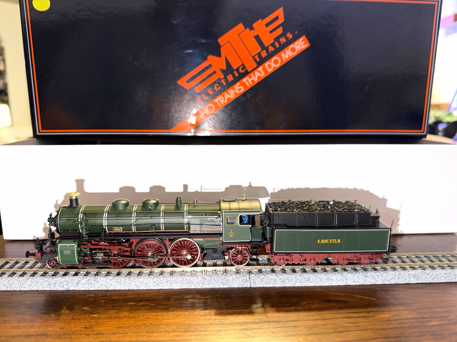 Click here to see eBay Auction