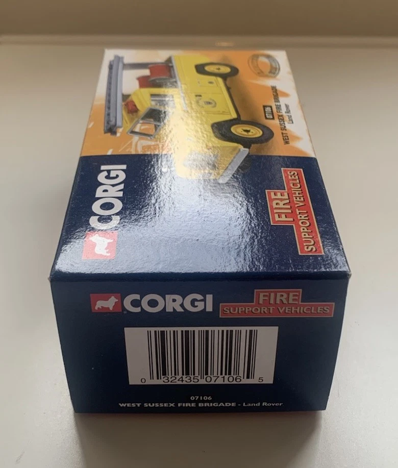 Corgi Fire Support 07106 West Sussex Fire Brigade Land Rover Limited Edition - Image 3 of 4