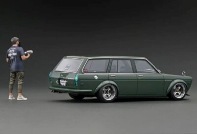 1/18 Ignition Model Datsun Bluebird 510 Wagon Green w/ Mr. Jun