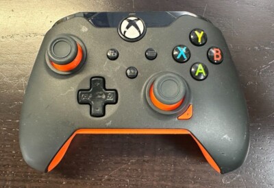 PDP Wired Gaming Controller for Xbox Series X|S/Xbox One 049-012