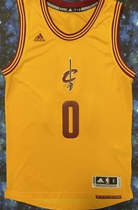 cavs christmas jersey 2017