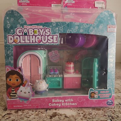 Gabby's Dollhouse Bakey with Cakey Kitchen Playset, 9 pcs set, *READ BOX DAMAGE*
