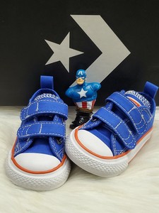 royal blue chuck taylors low